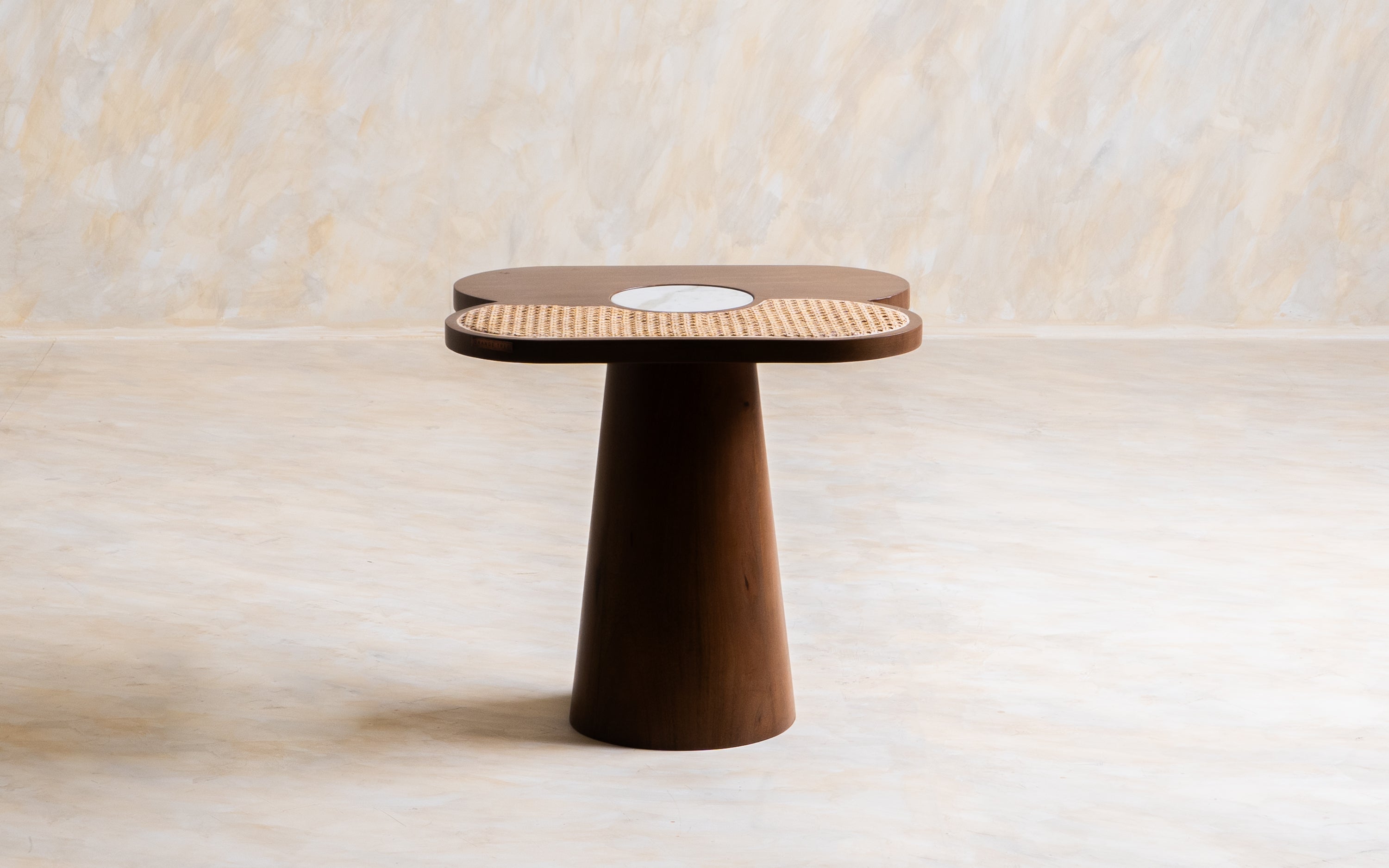 Daisy Accent Side table - Close shot - Orange Tree