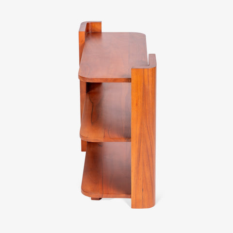 Bow Shelf
