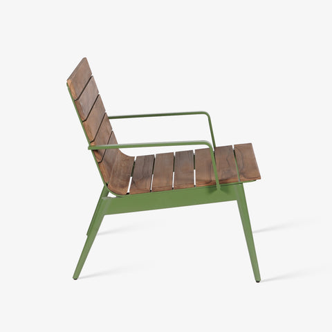 side view of outdoor lounge chair