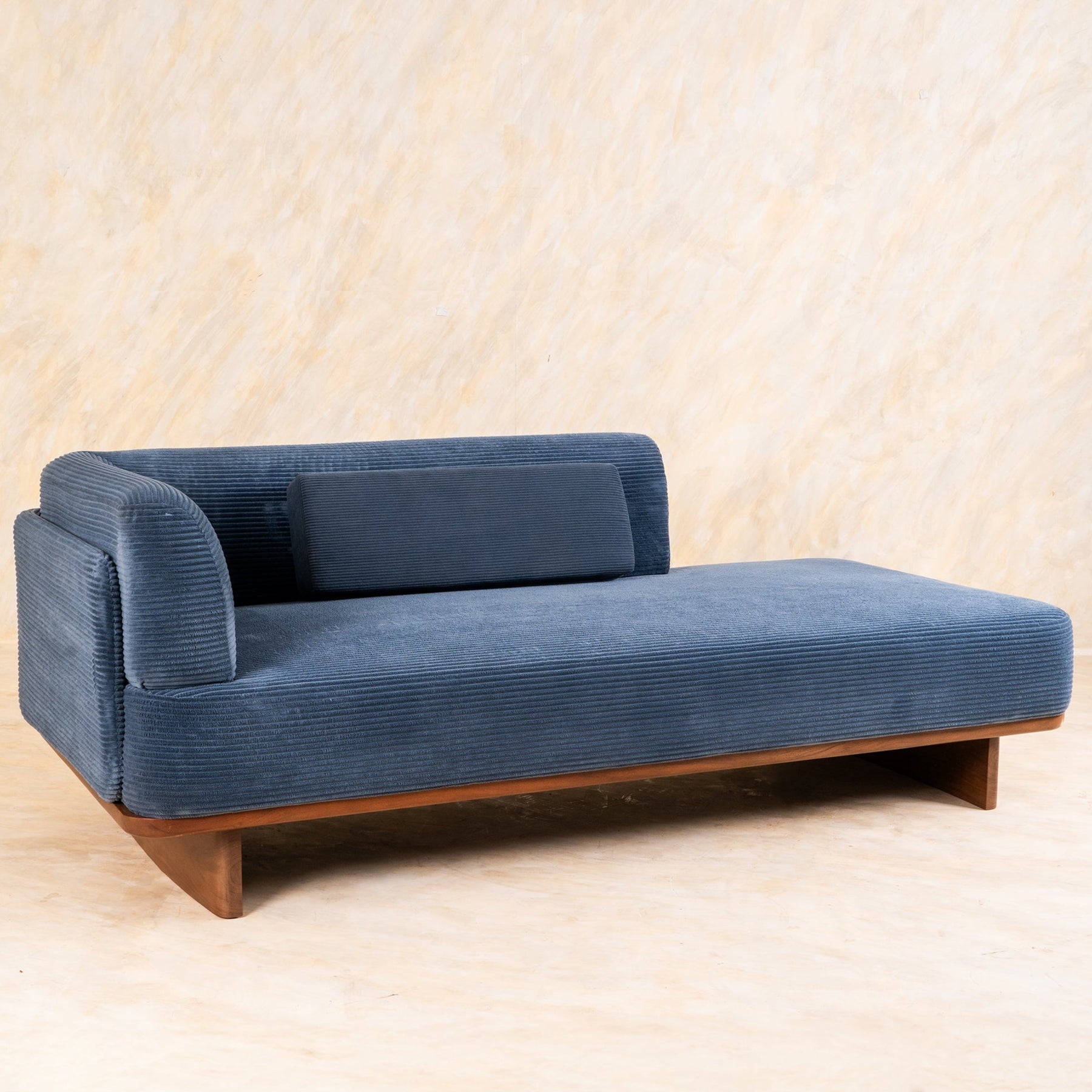 Anish Day Bed
