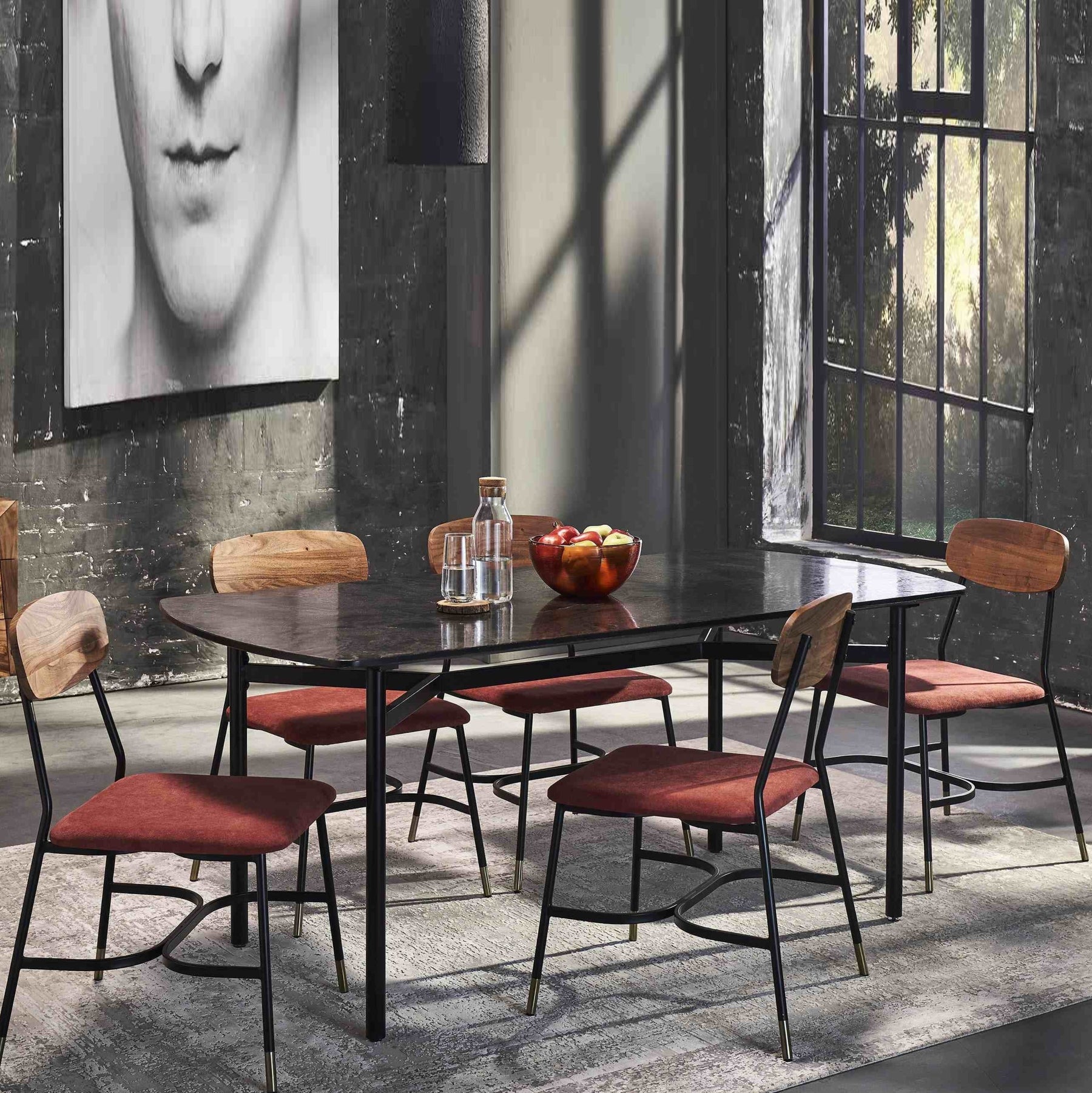 Ipiano Dining Table 6 Seater