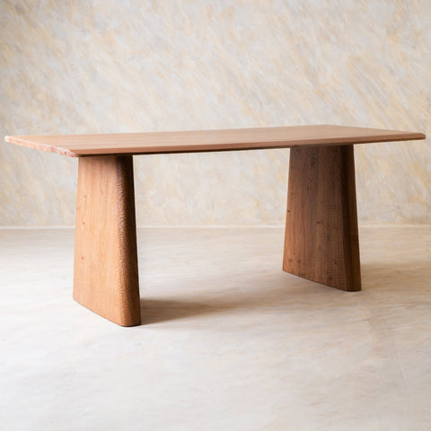 Sculpt Dining Table