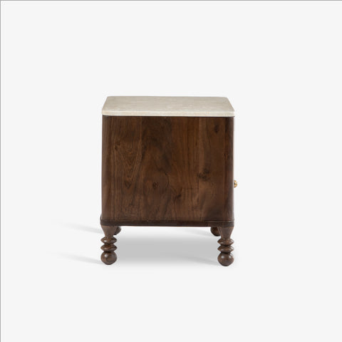 Ukti Bedside