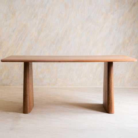 Sculpt Dining Table