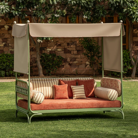 Dastoori Outdoor Day Bed