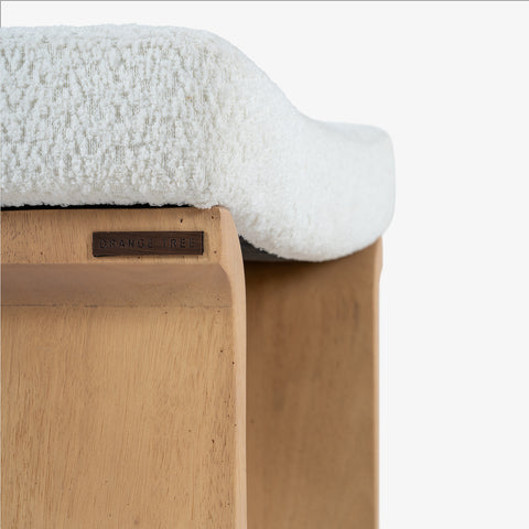 Saanra Pouf
