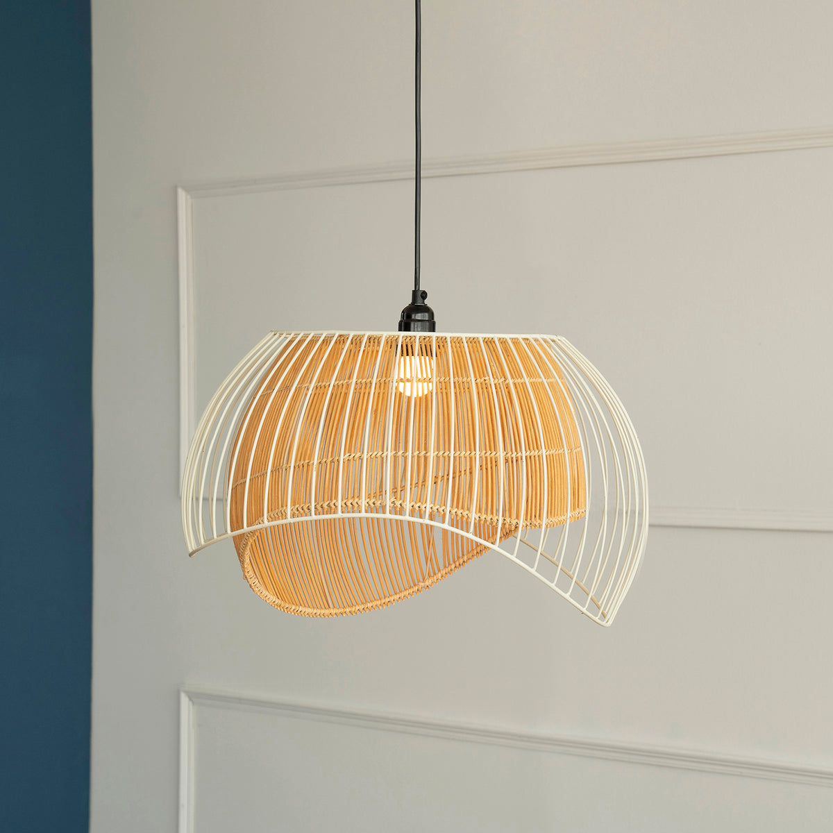 Aphro Hanging Lamp