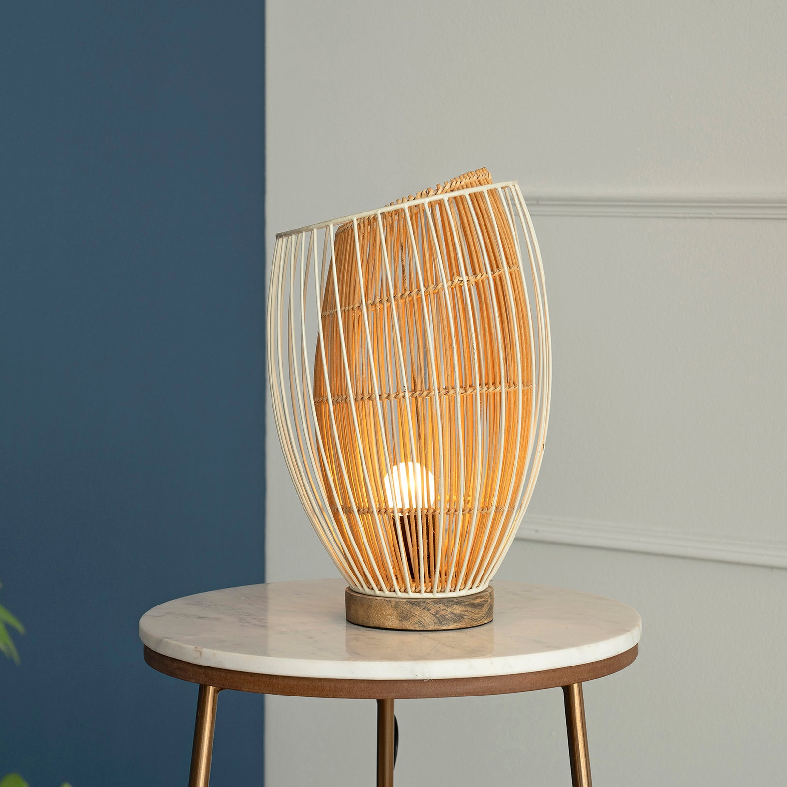 Aphro Table Lamp