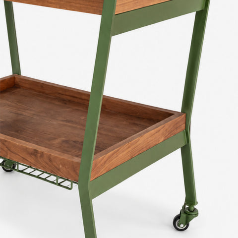 Lower shelf close-up