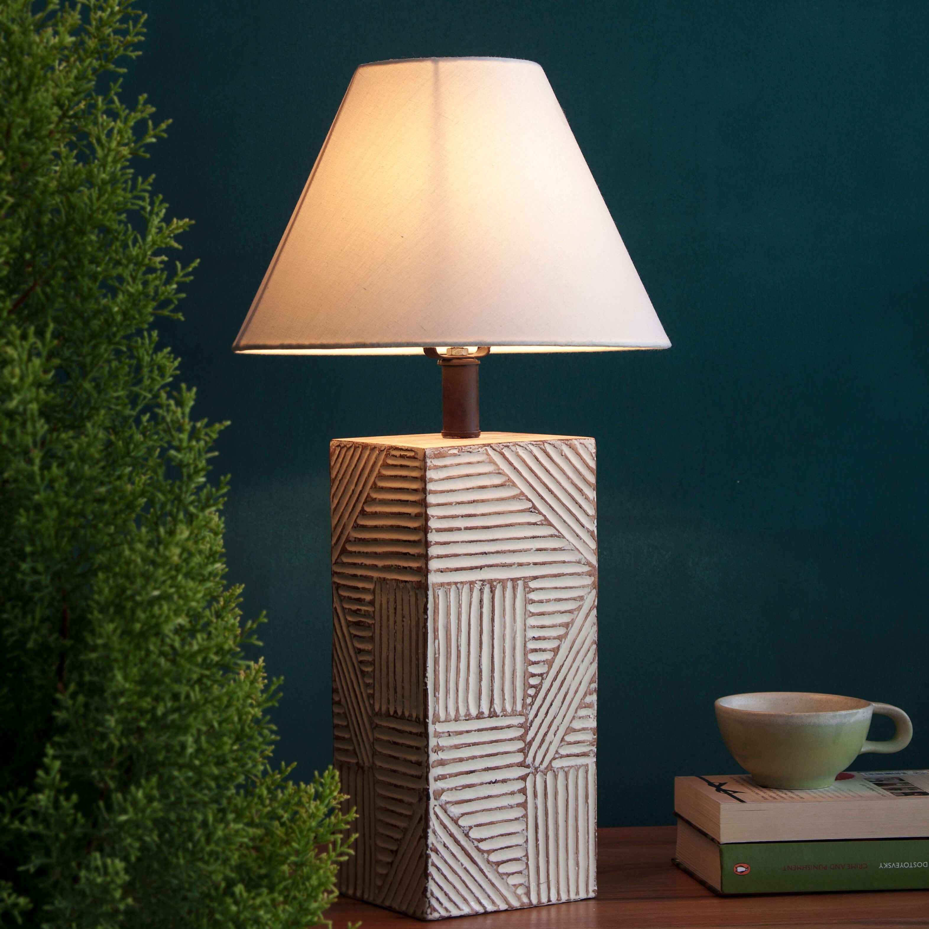 Chamu table lamp