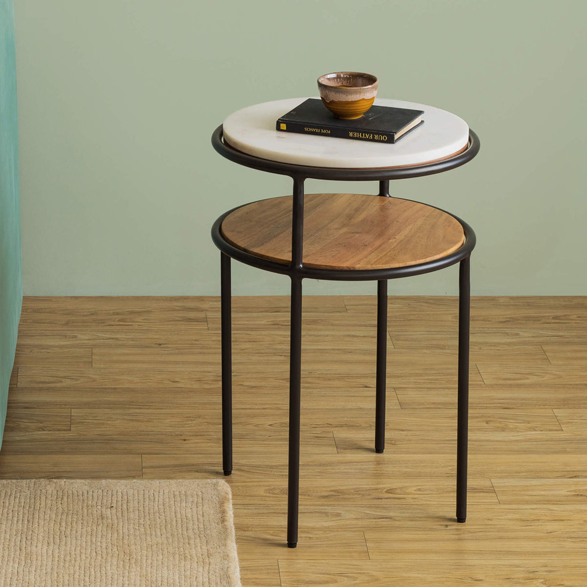 Daburu Side Table