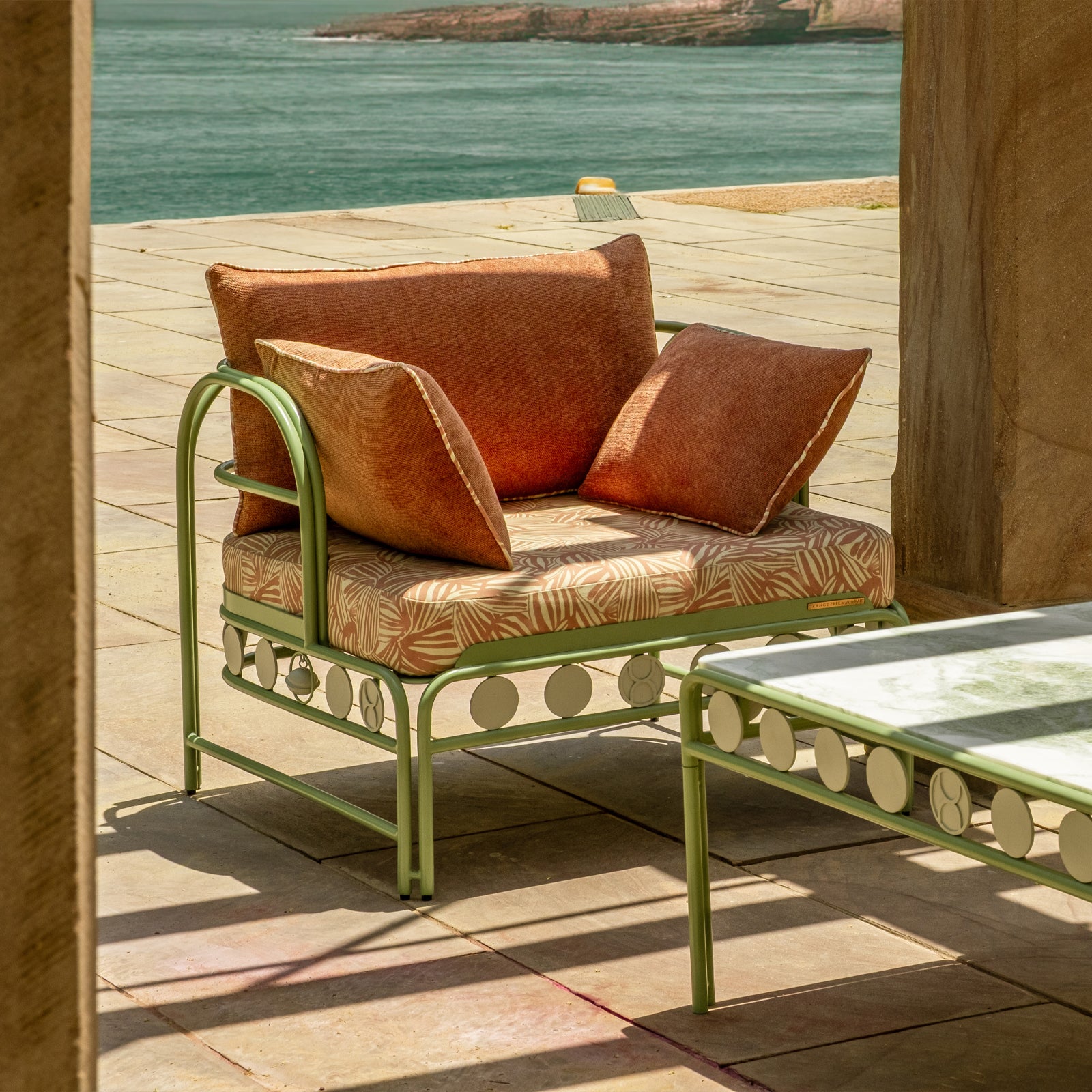 Dastoori Outdoor Single Seater Sofa