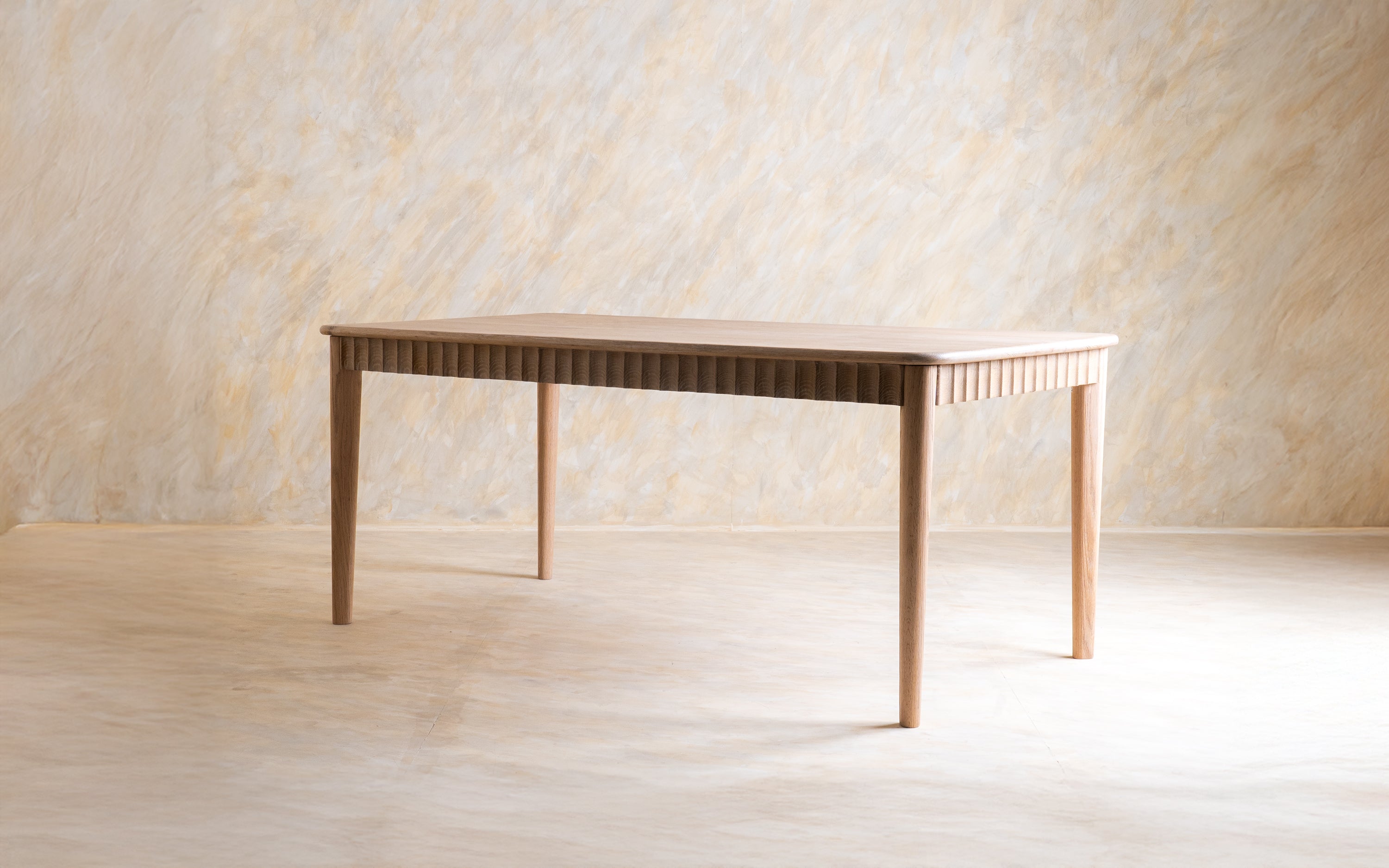 Dune Dining Table Set - Close shot - from upper angle - Orange Tree