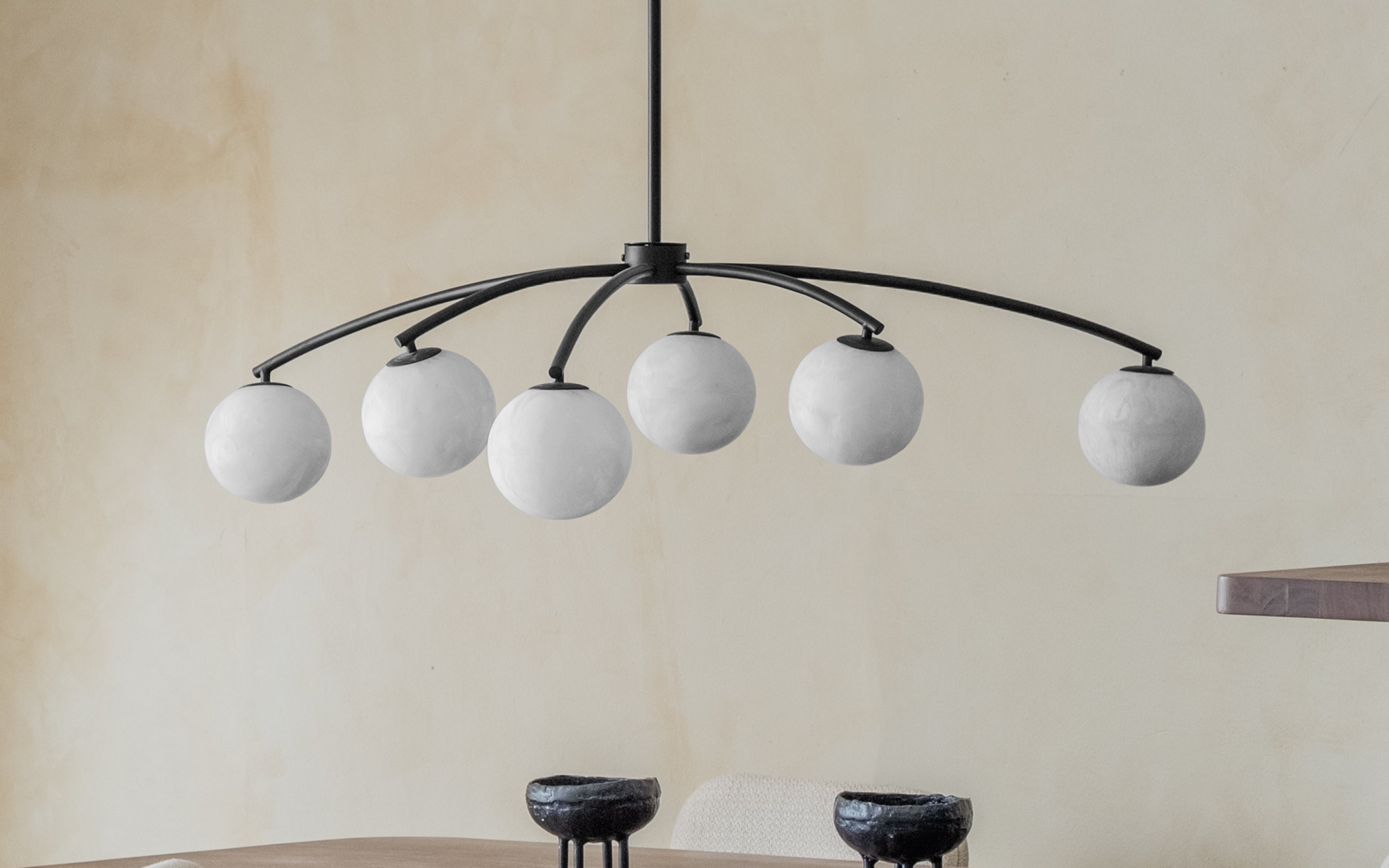 Eos Chandelier - Close shot - Orange Tree