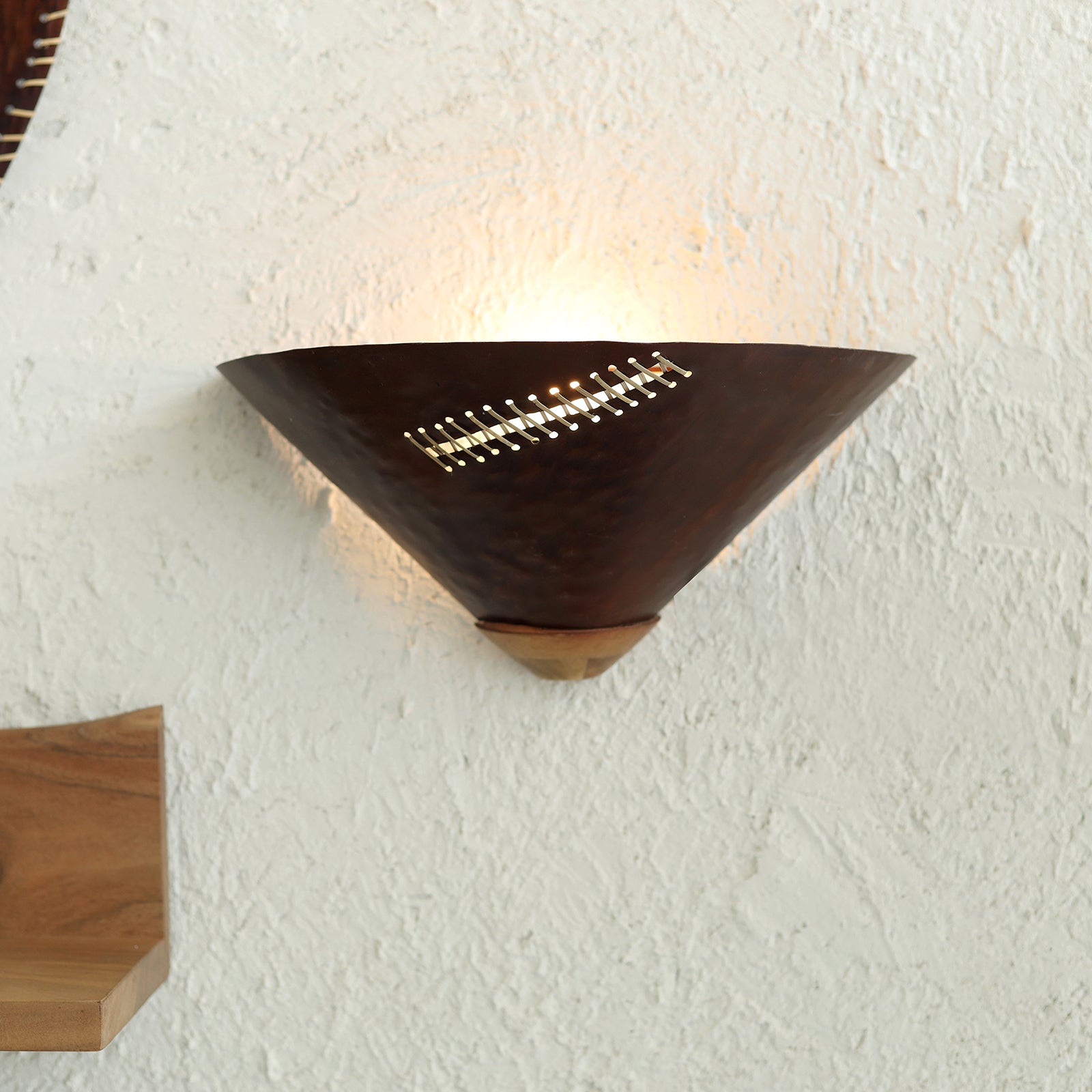 Fukan Conical Wall Lamp