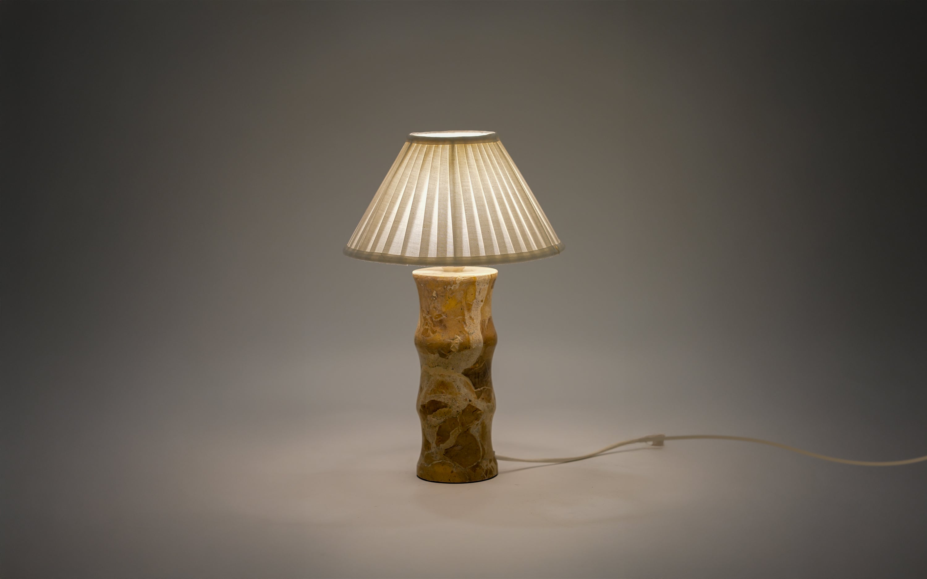 Halo Small Table Lamp - Close shot - from upper angle - Orange Tree