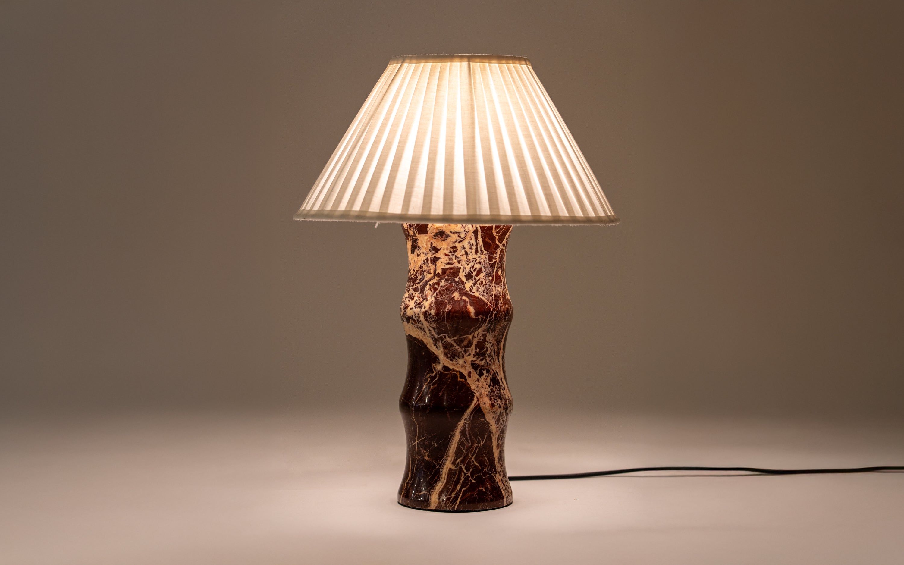 Halo Tall Table Lamp - Close shot - Orange Tree