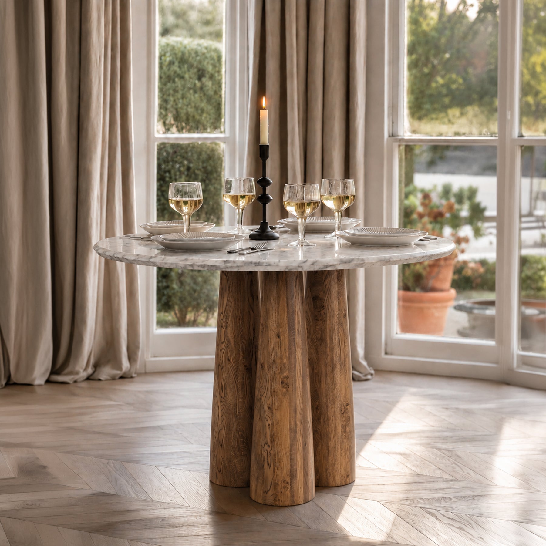 Hump Dining Table 4 Seater