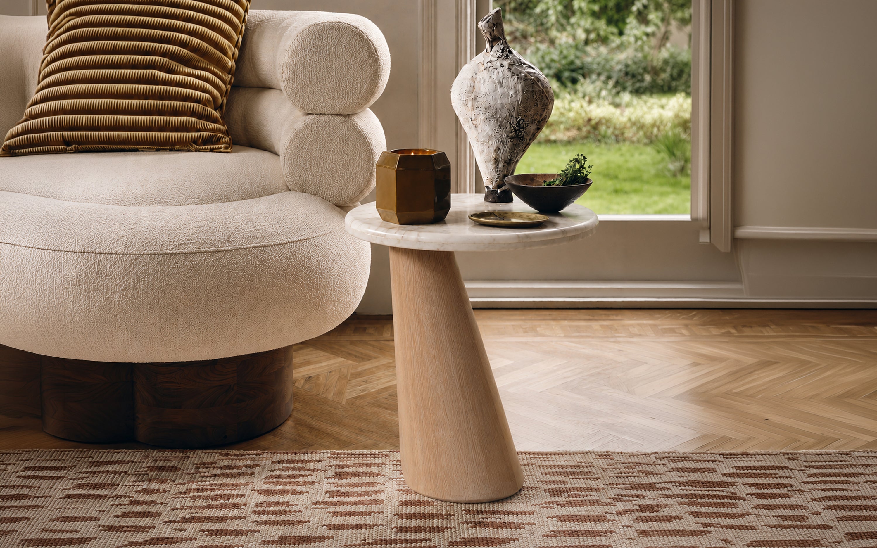 Hump Round Marble Top Side Table | Aravali Marble, Oak Wood - Orange Tree
