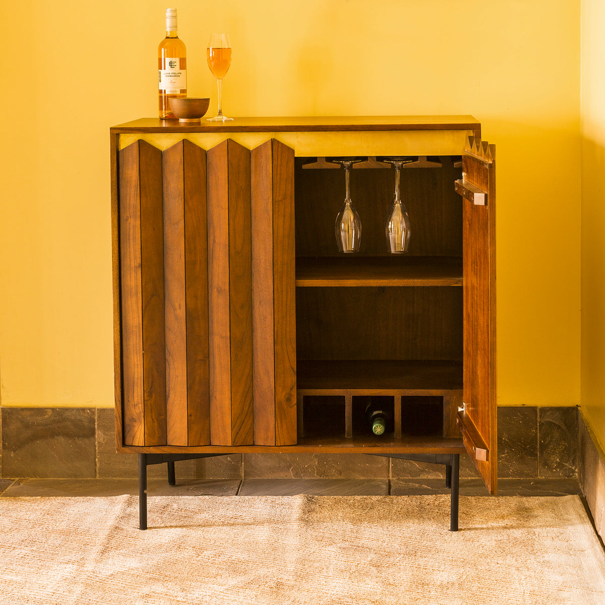 Kites Bar Unit