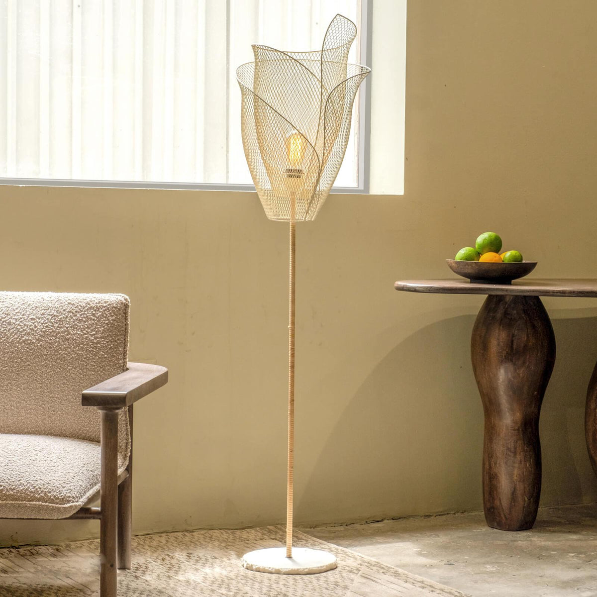 Lily Floor Lamp