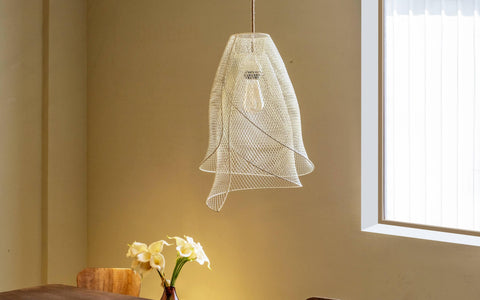 Lily Hanging Lamp