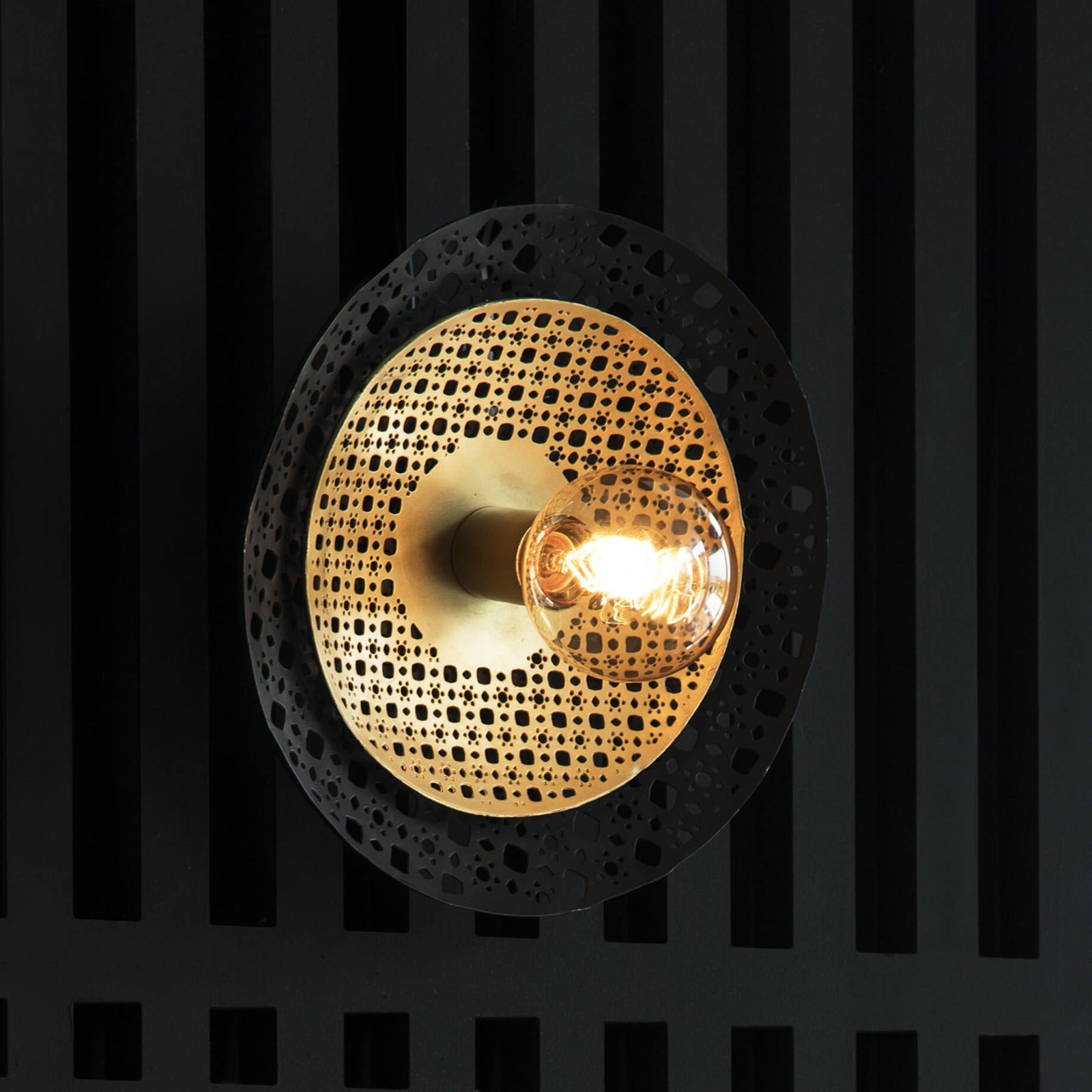 Louvre Wall Lamp Round