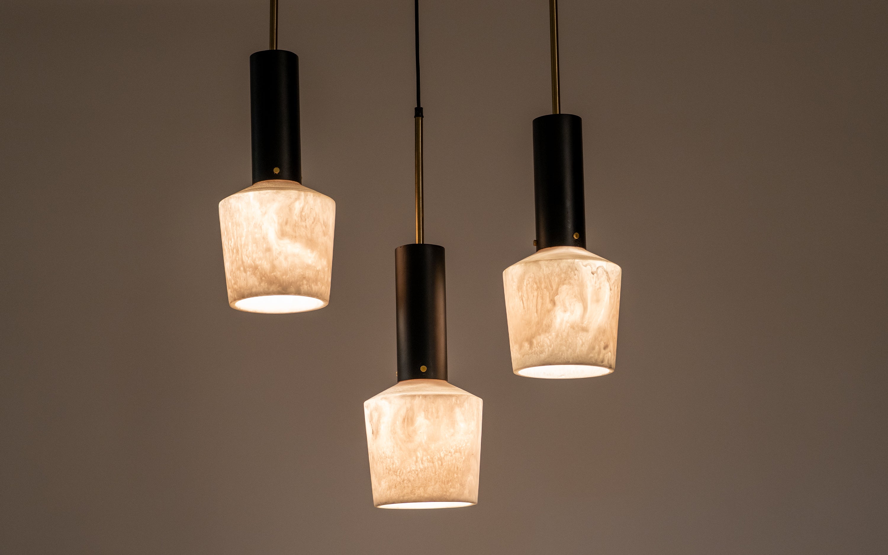 Orira Cluster Ceiling Hanging Lamp of 3 | Black Metal Frame - Close shot - from left angle - Orange Tree