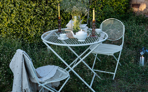 Patio Off White Table Set With 2 Chairs