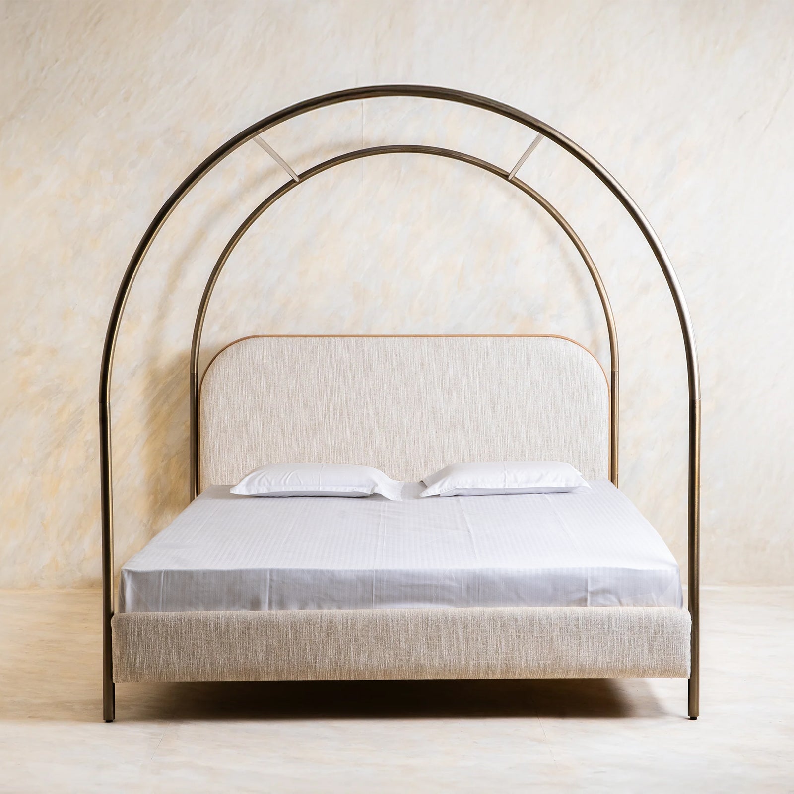 Solace Canopy Bed (King Size)