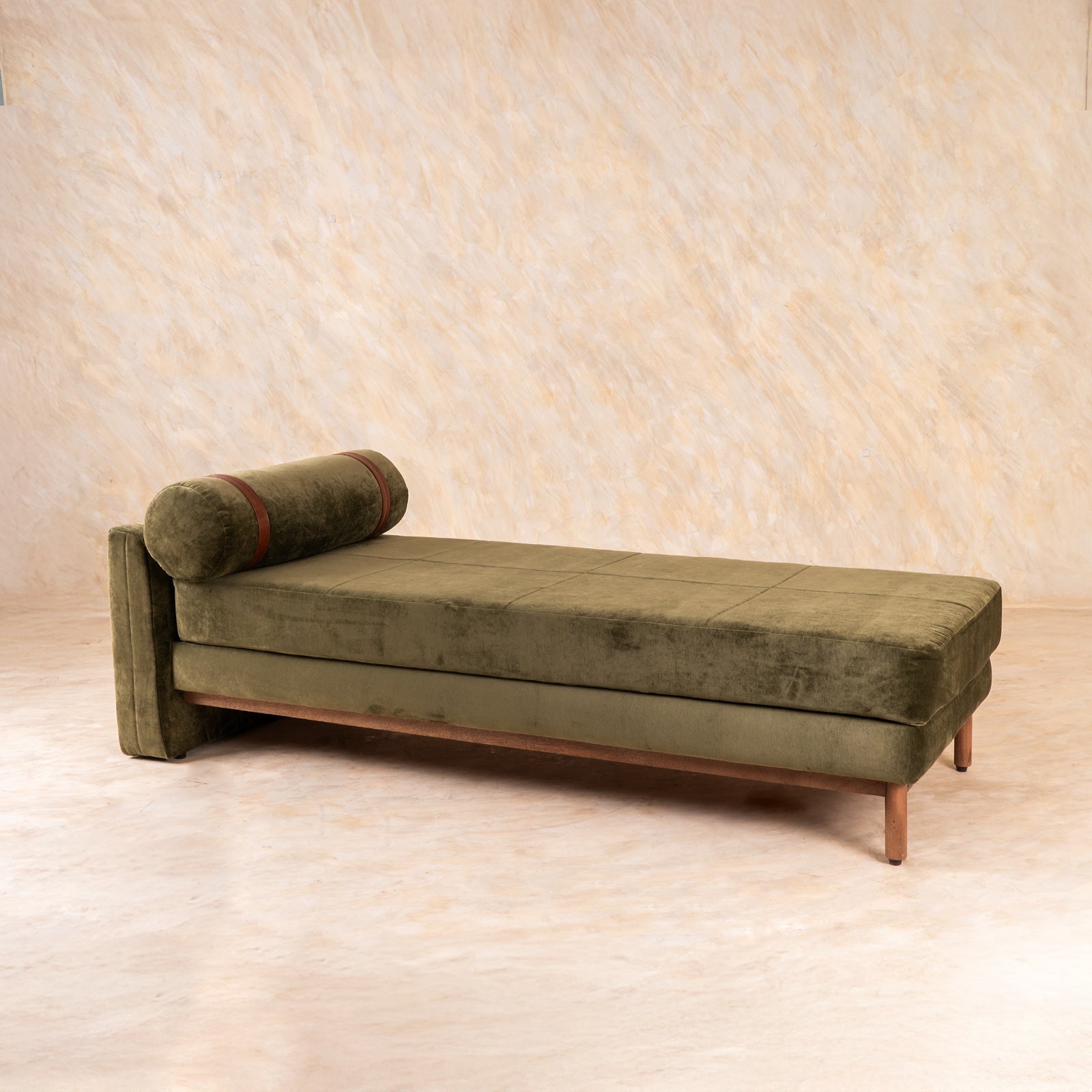 Solace Day Bed with Arm