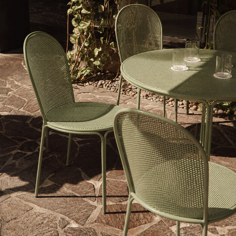 outdoor mild steel dining chair