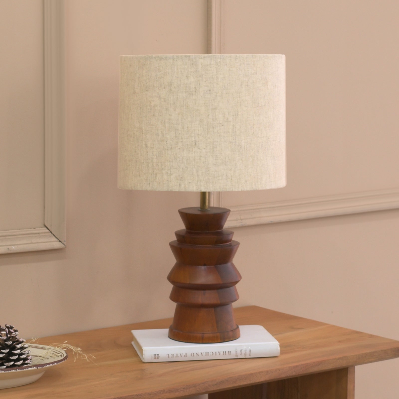 Virini Table Lamp
