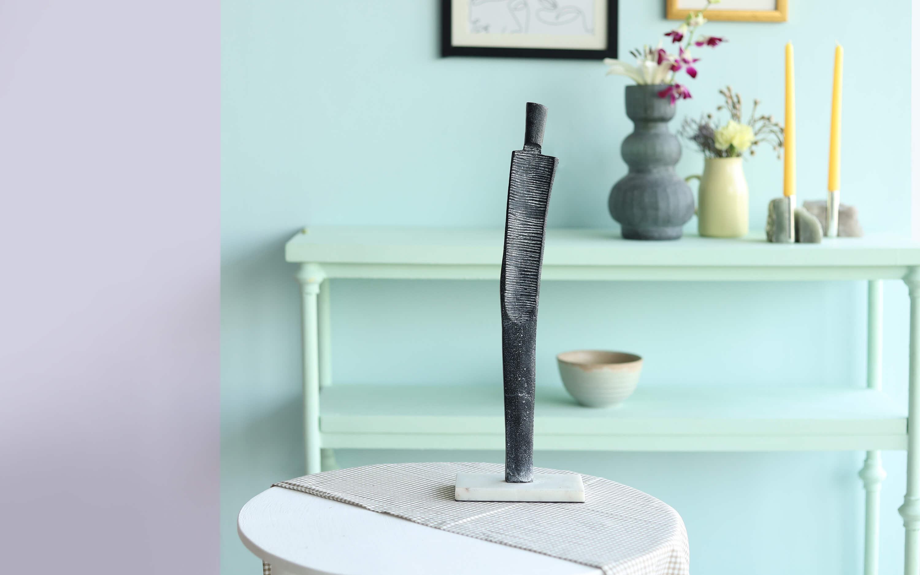 Table Decor Iterms a Rich Luxury Living Room - Orange Tree Home