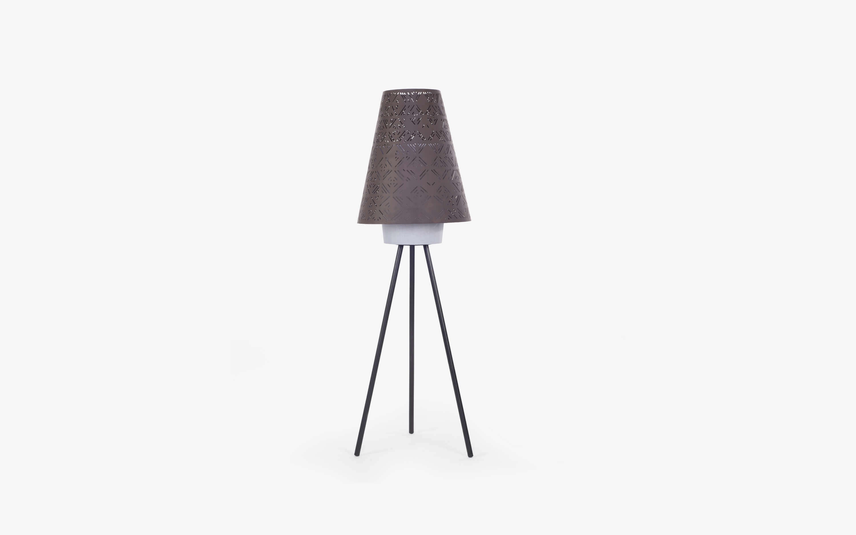 Killa Floor Lamp - Orange Tree Home Pvt. Ltd.