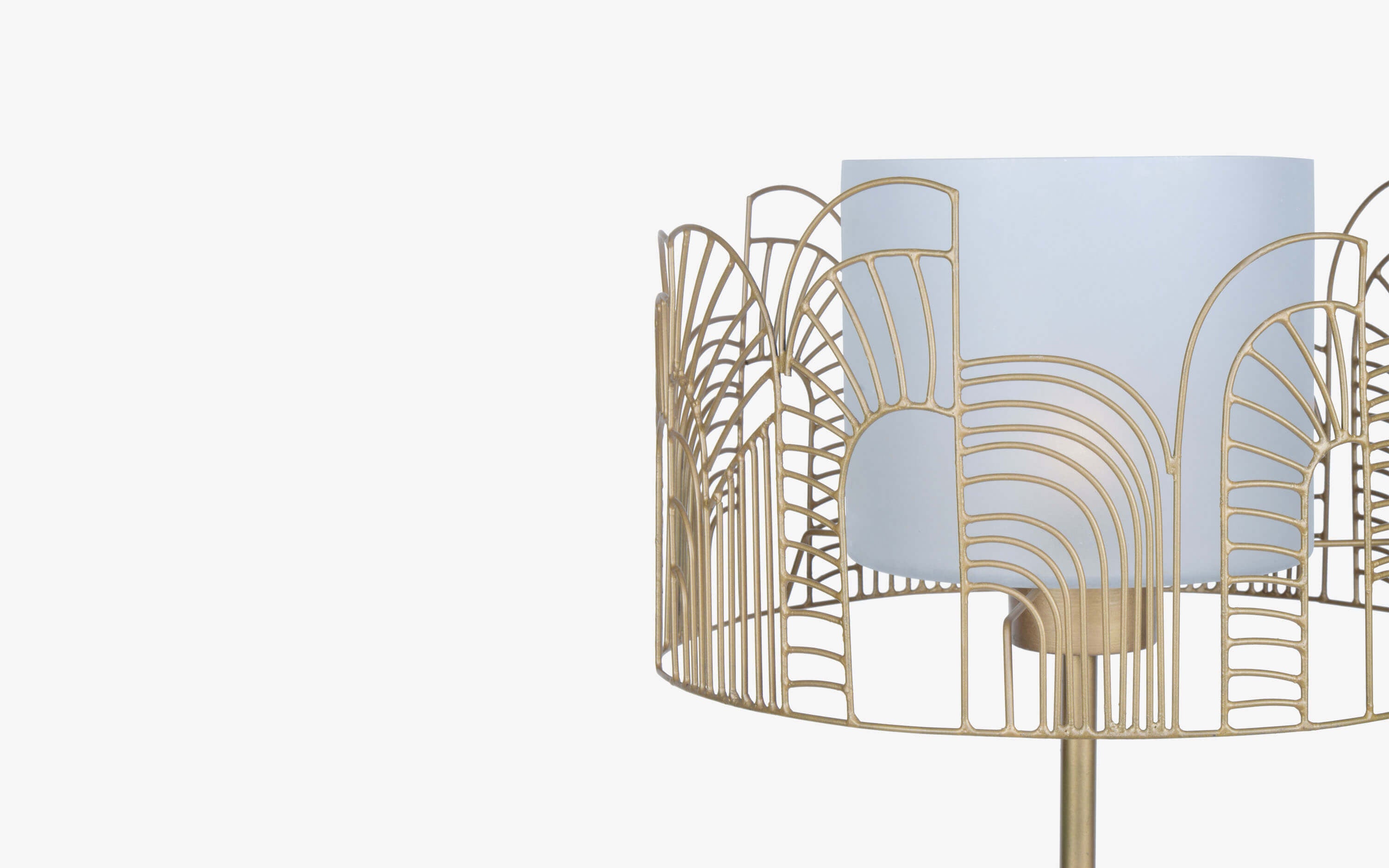 Killa Natural Metal Floor Lamp - Close shot - from upper angle - Orange Tree