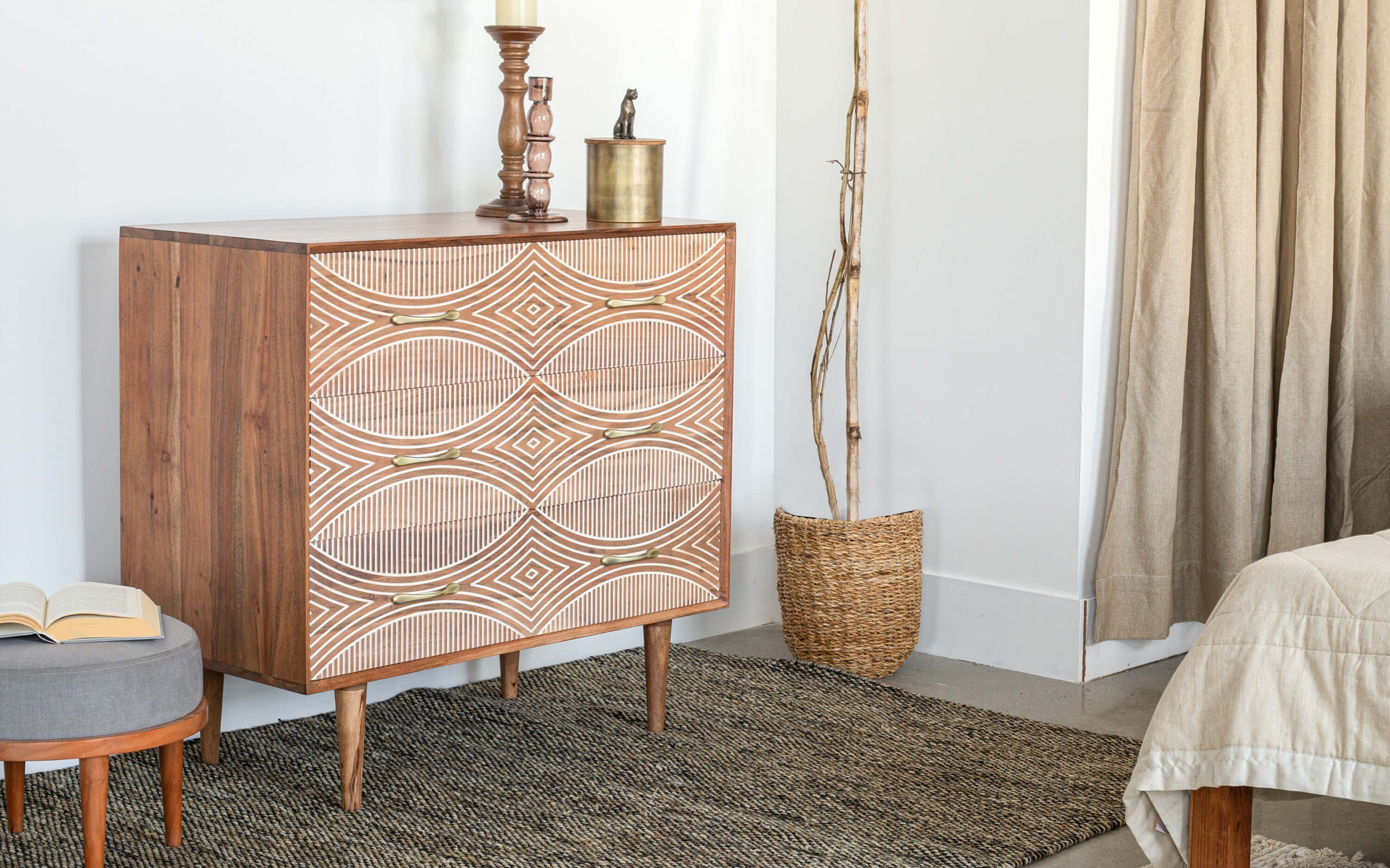 Bunka Chest Of Drawer made of Acacia Wood with Natural finish