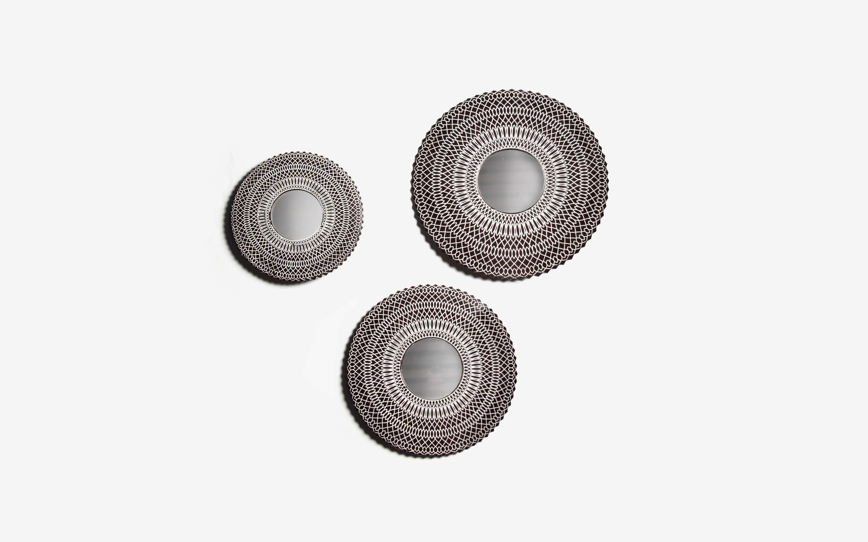 Linx White Round Wall Decor Set Of 3 | Decorative Wall Mirrors - with white background - Orange Tree
